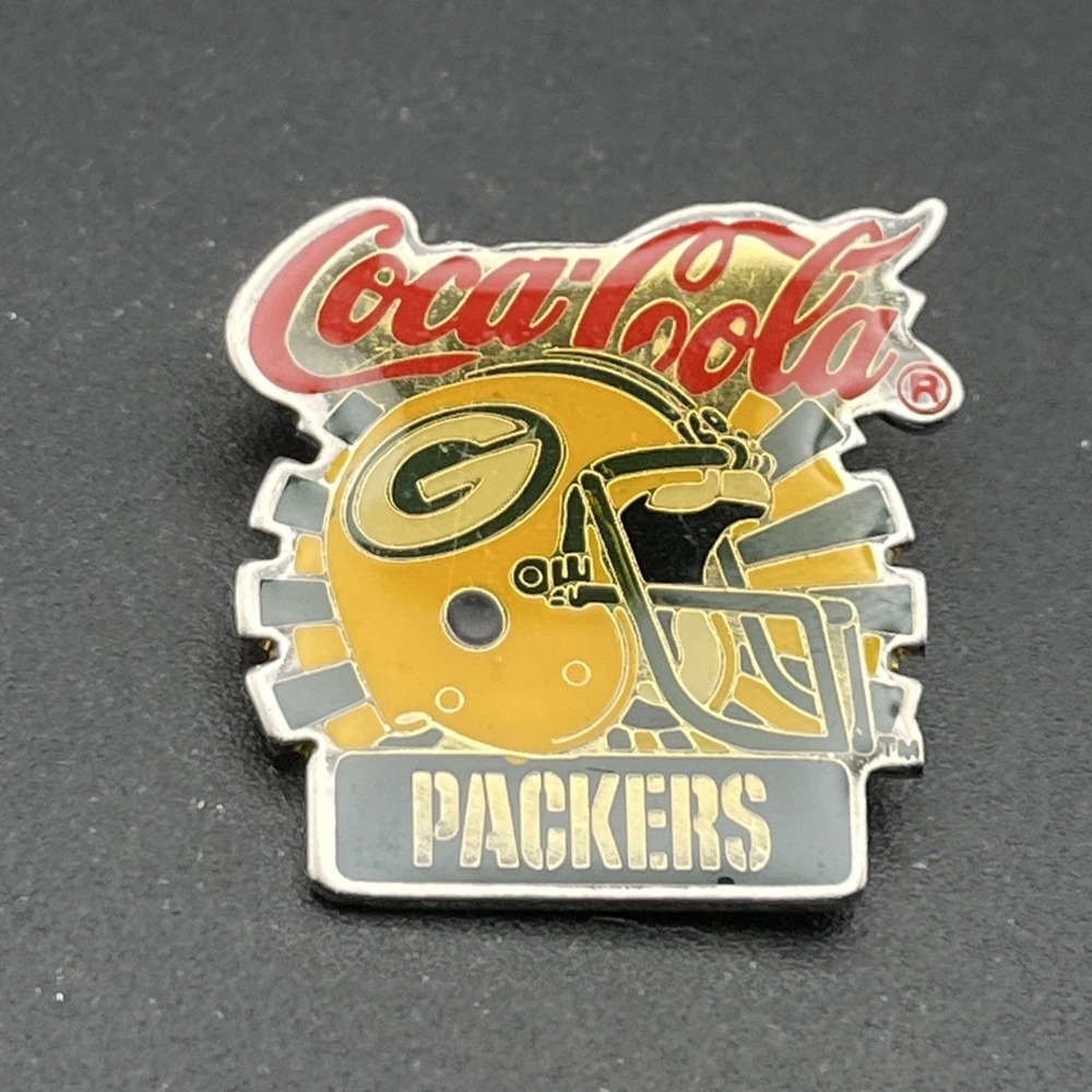Vintage Coca-Cola Coke Green Bay Packers Helmet NFL Football Lapel Hat Pin